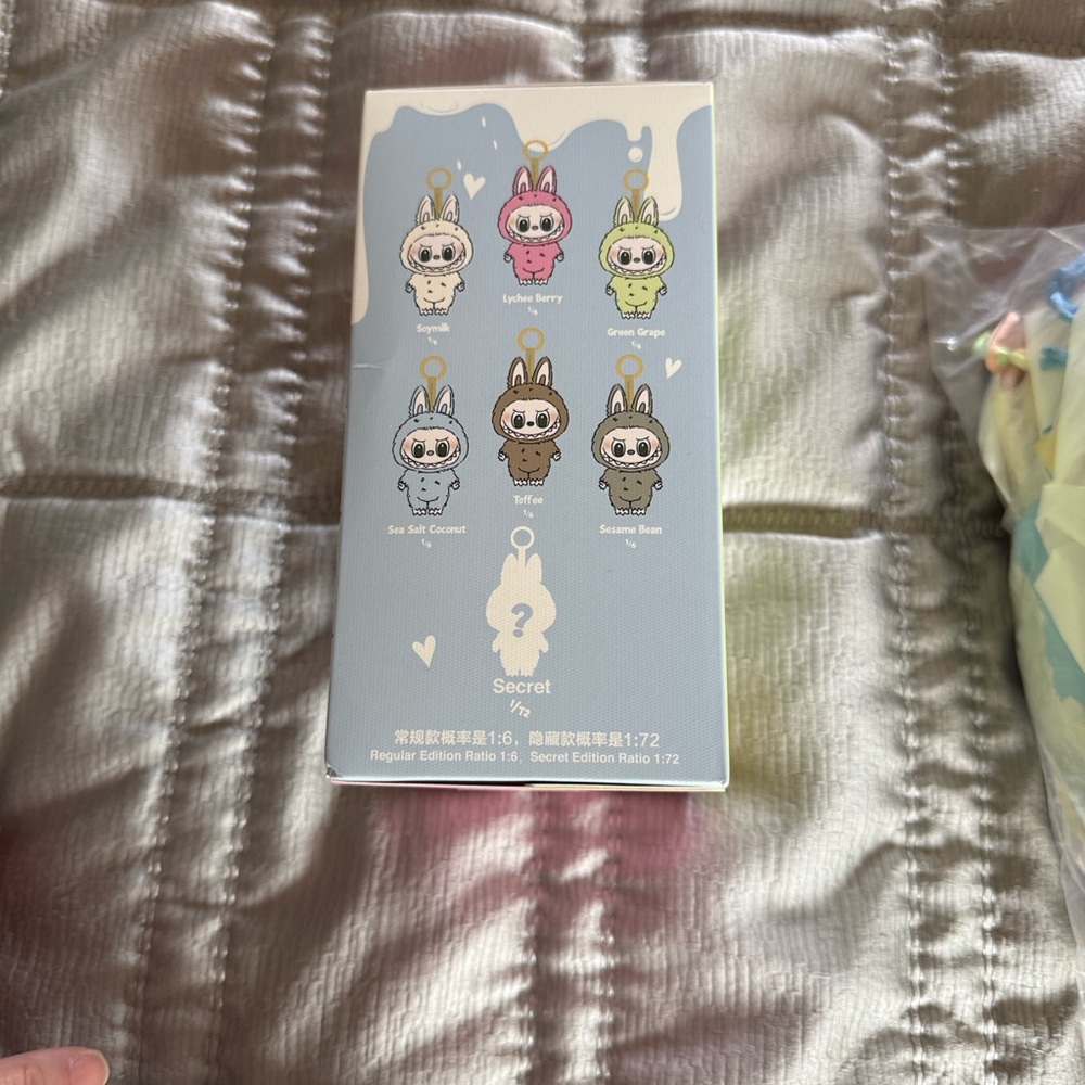 POP MART Exciting Macaron Labubu Sesame Bean - Confimed NIB - Picture 6 of 8